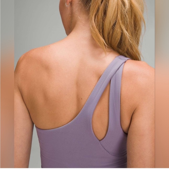 Ribbed Nulu Asymmetrical Yoga Tank Top - Picture 4 of 5